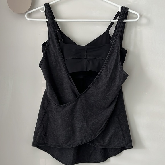 New lululemon cross back tank with sports bra - Picture 3 of 6